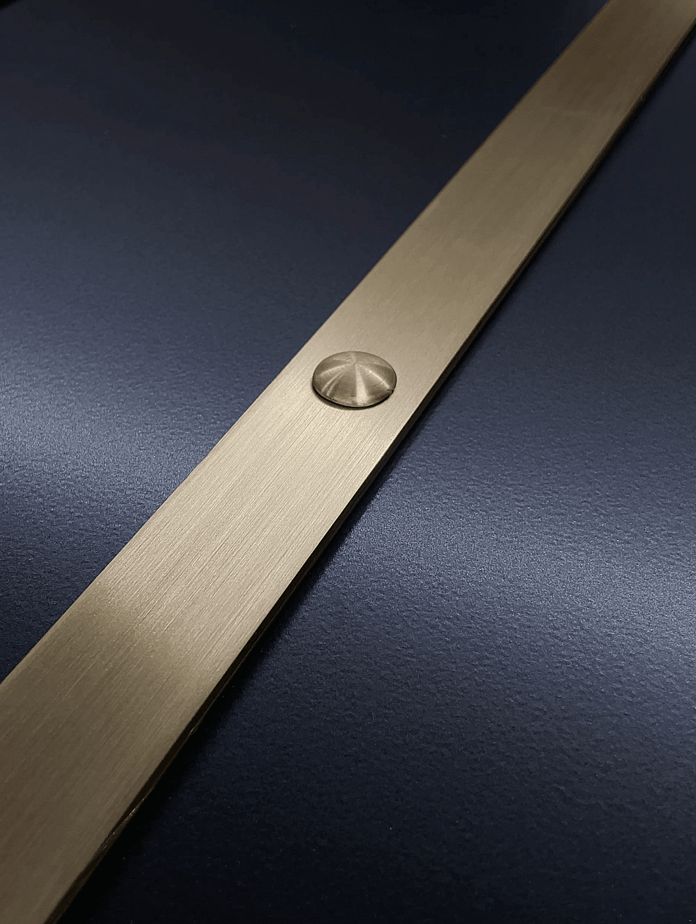 The details that make it yours — Monarch custom metal range hood